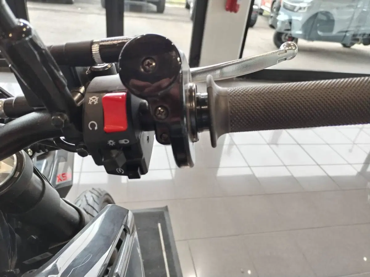 Malaguti XSM 125 (2021 - 26) (7)