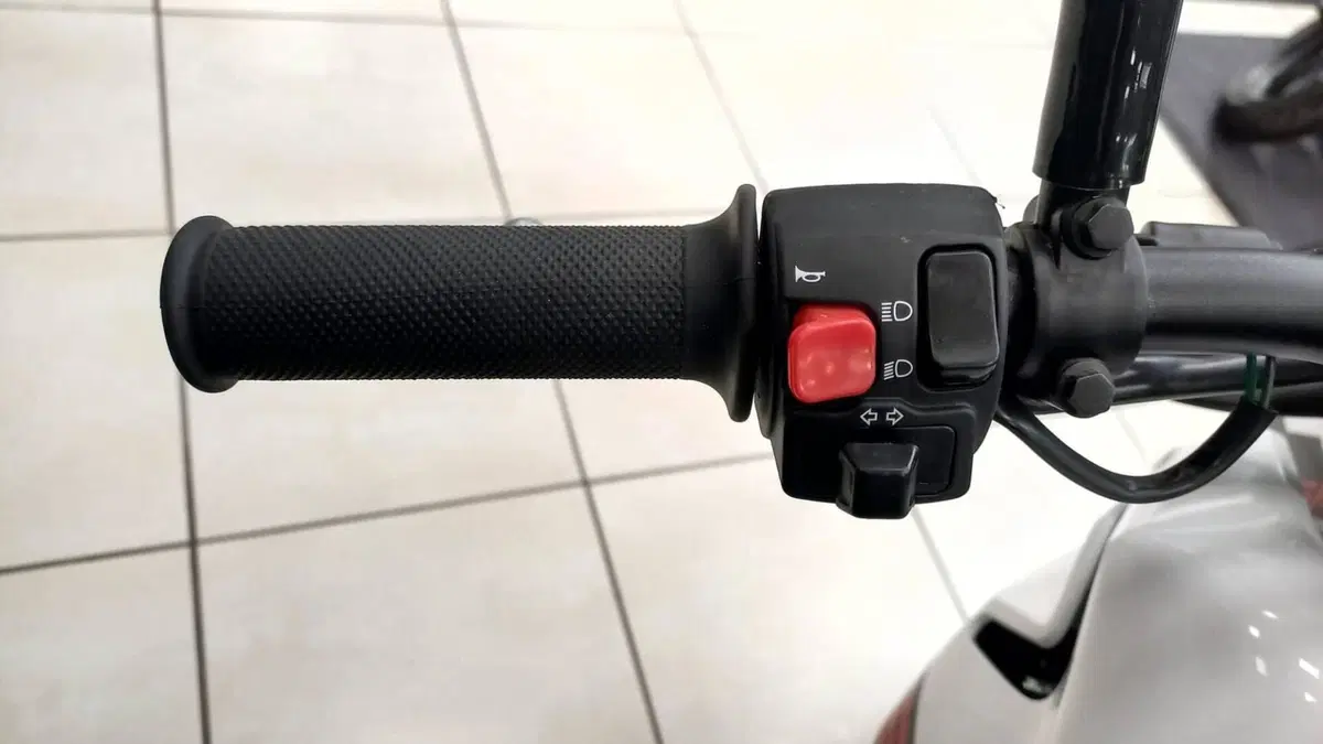 Malaguti XSM 125 (2021 - 26) (6)