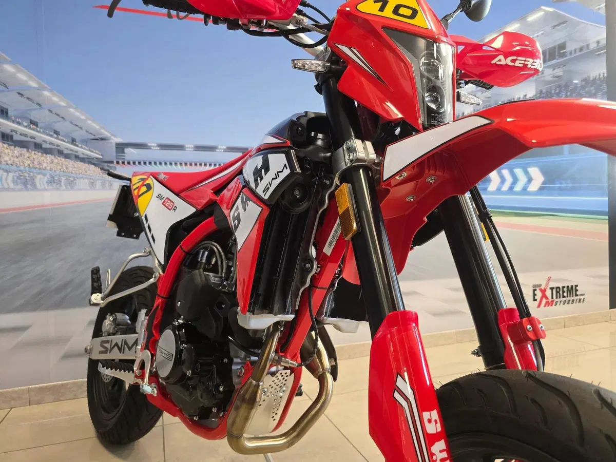 Swm SM 125 R Reborn (2026) (13)