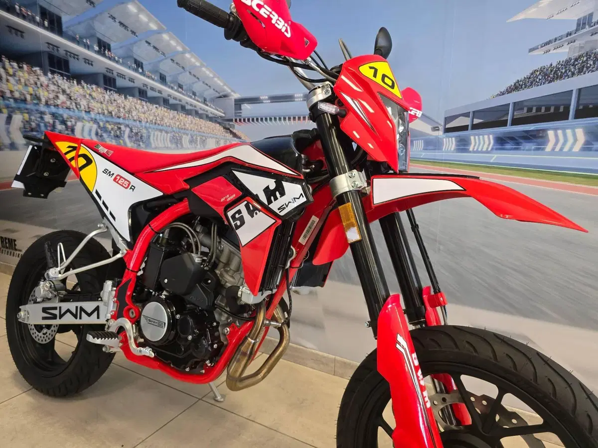 Swm SM 125 R Reborn (2026) (17)