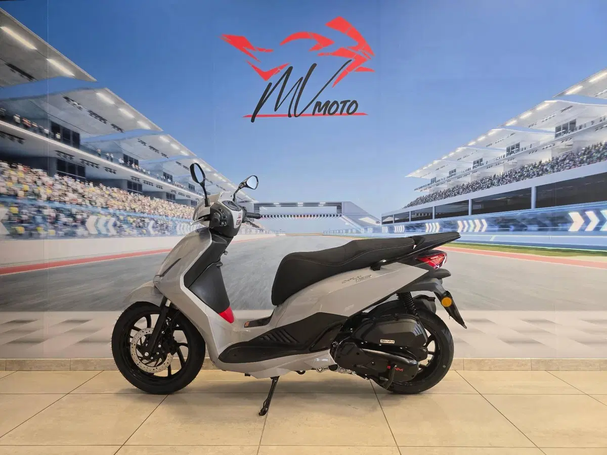 Swm C-Fly 125 (2026) (5)