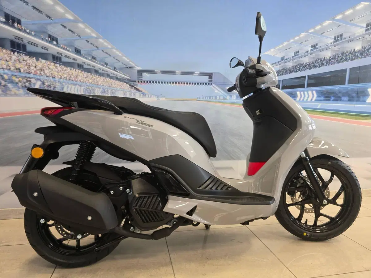 Swm C-Fly 125 (2026) (20)
