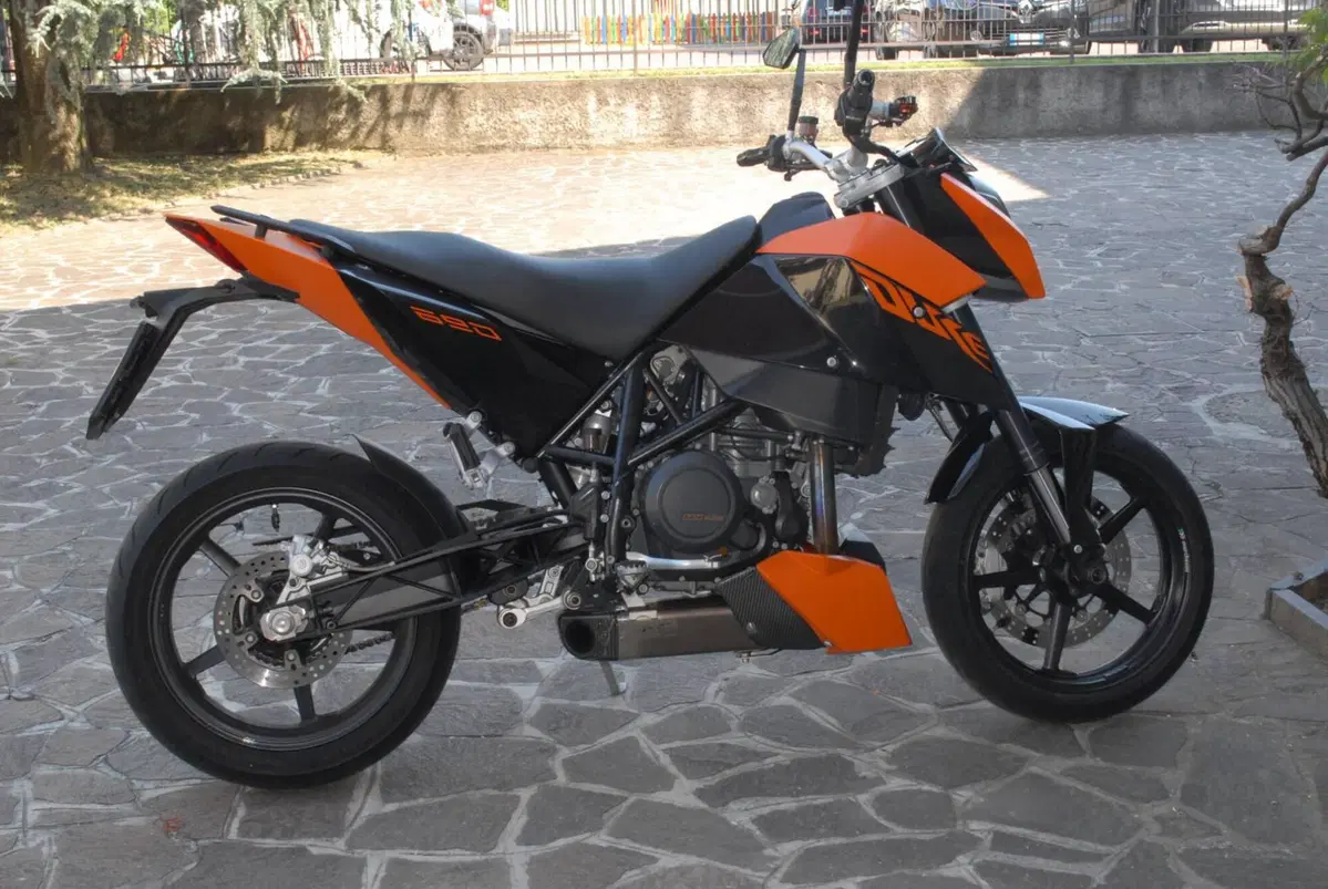 KTM 690 Duke (2007 - 09) (2)