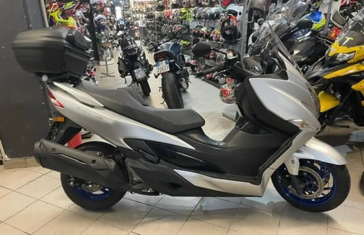 Suzuki Burgman AN 400 (2017 - 20)