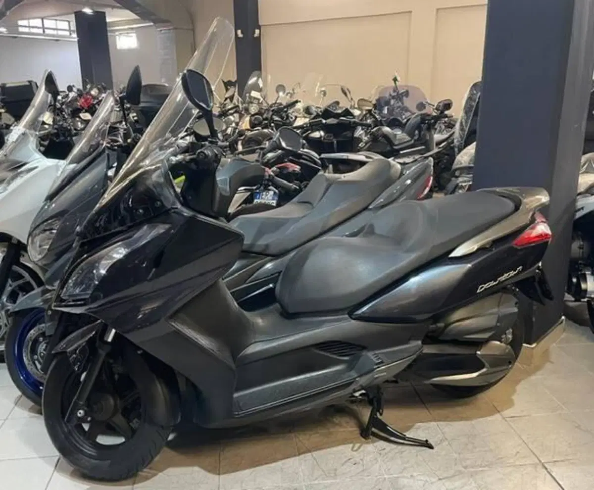 Kymco Downtown 300i (2009 - 17)