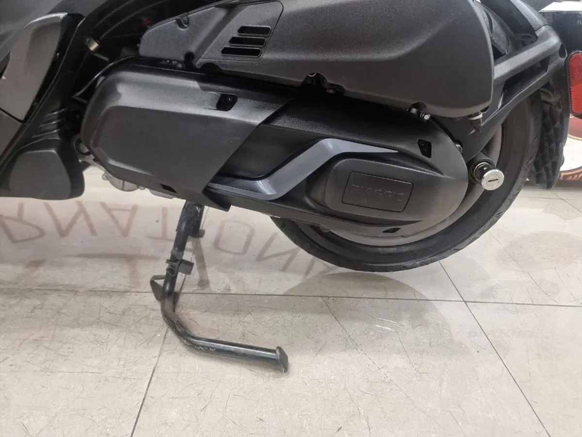 Piaggio Beverly 400 S ABS-ASR (2021 - 24) (6)