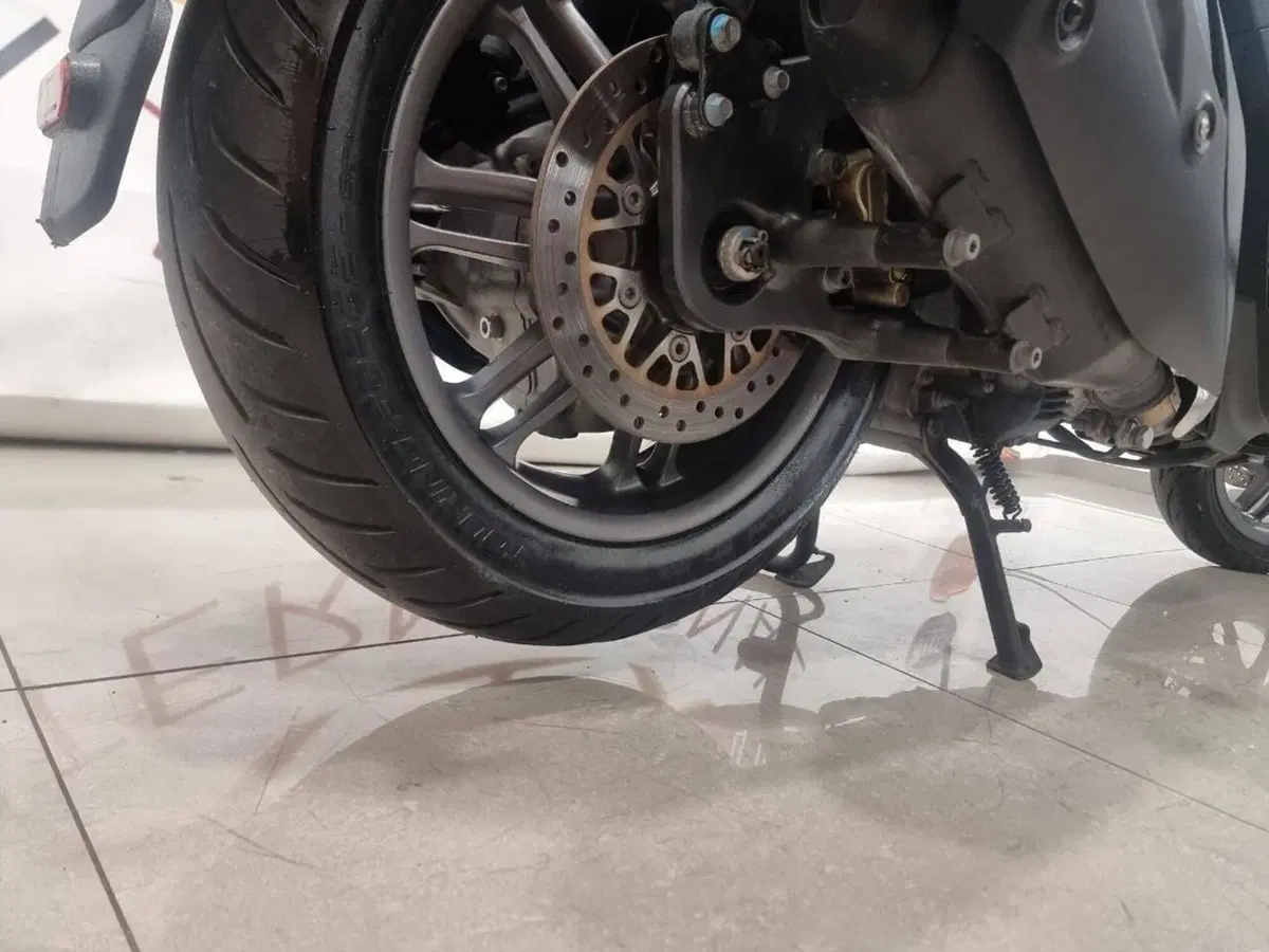 Piaggio Beverly 400 S ABS-ASR (2021 - 24) (8)