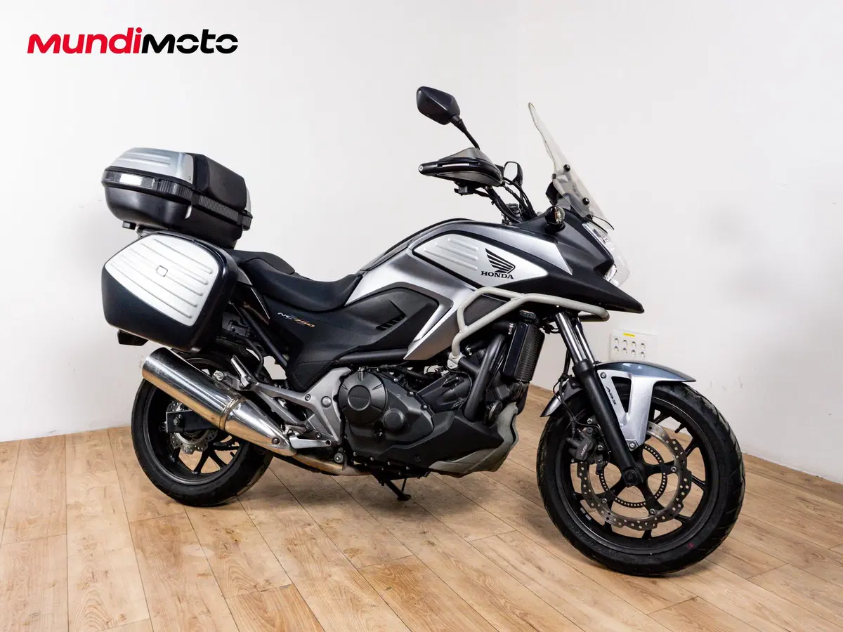 Honda NC 750 X ABS (2014 - 15) (2)