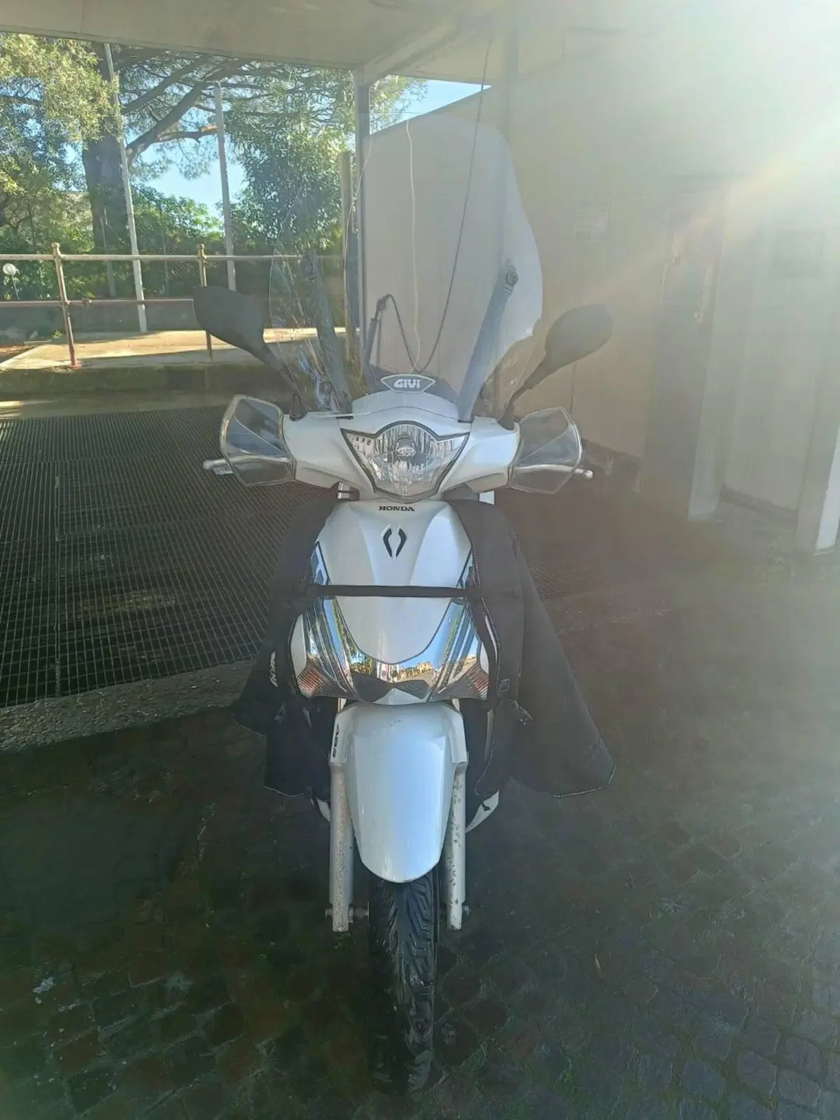 Honda SH 150i ABS (2013 - 16) (2)