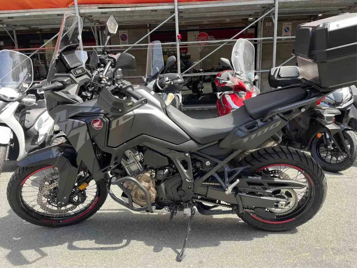 Honda Africa Twin CRF 1100L Urban DCT (2022 - 23) (2)
