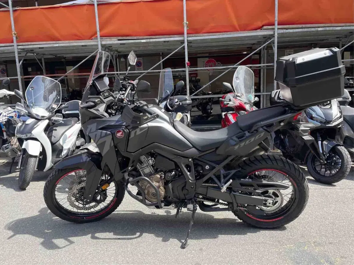 Honda Africa Twin CRF 1100L Urban DCT (2022 - 23) (3)