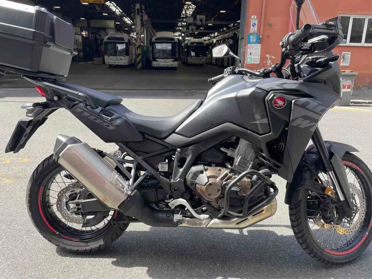 Honda Africa Twin CRF 1100L Urban DCT (2022 - 23) (4)