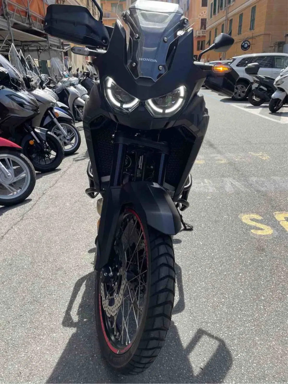 Honda Africa Twin CRF 1100L Urban DCT (2022 - 23) (10)
