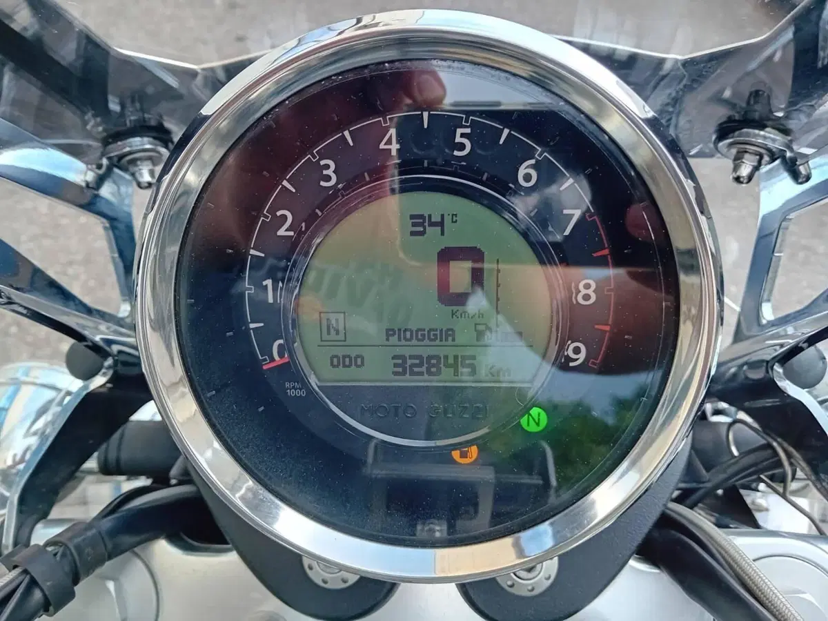 Moto Guzzi California 1400 Custom (2012 - 16) (5)
