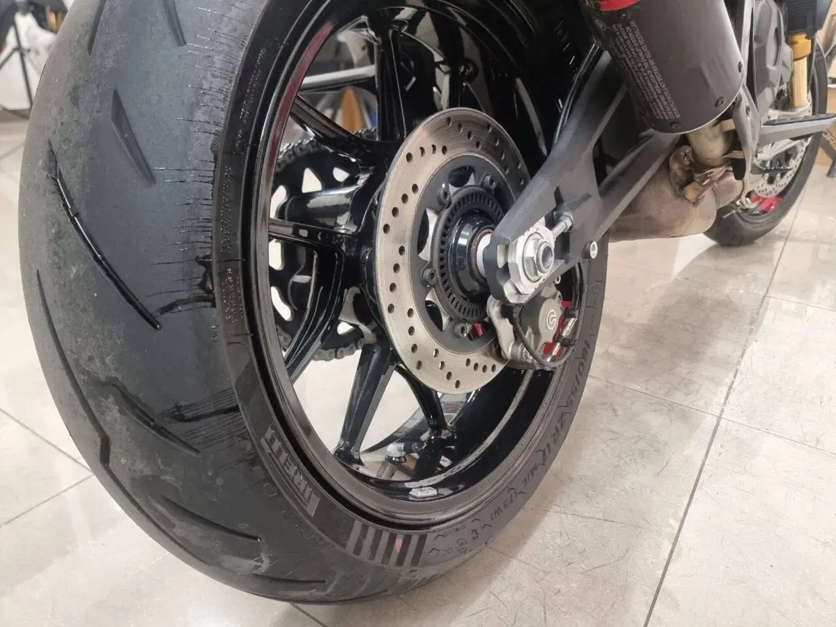 Ducati Monster 937 SP (2023 - 25) (15)
