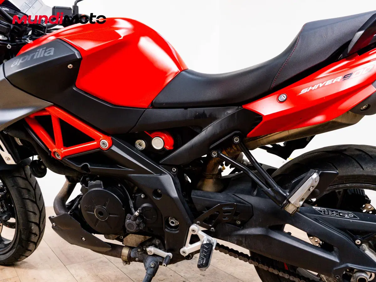 Aprilia Shiver 900 ABS (2017 - 18) (9)