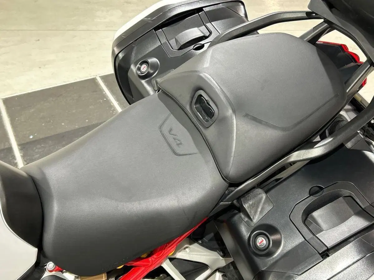 Ducati Multistrada V4 S (2021 - 24) (11)