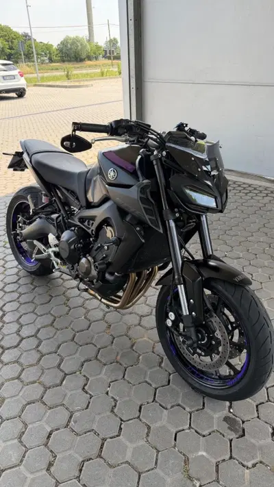 Yamaha MT-09 (2017 - 20) usata