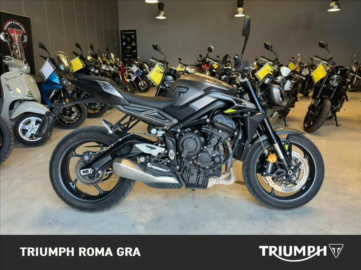Triumph Street Triple 765 R (2023 - 26)
