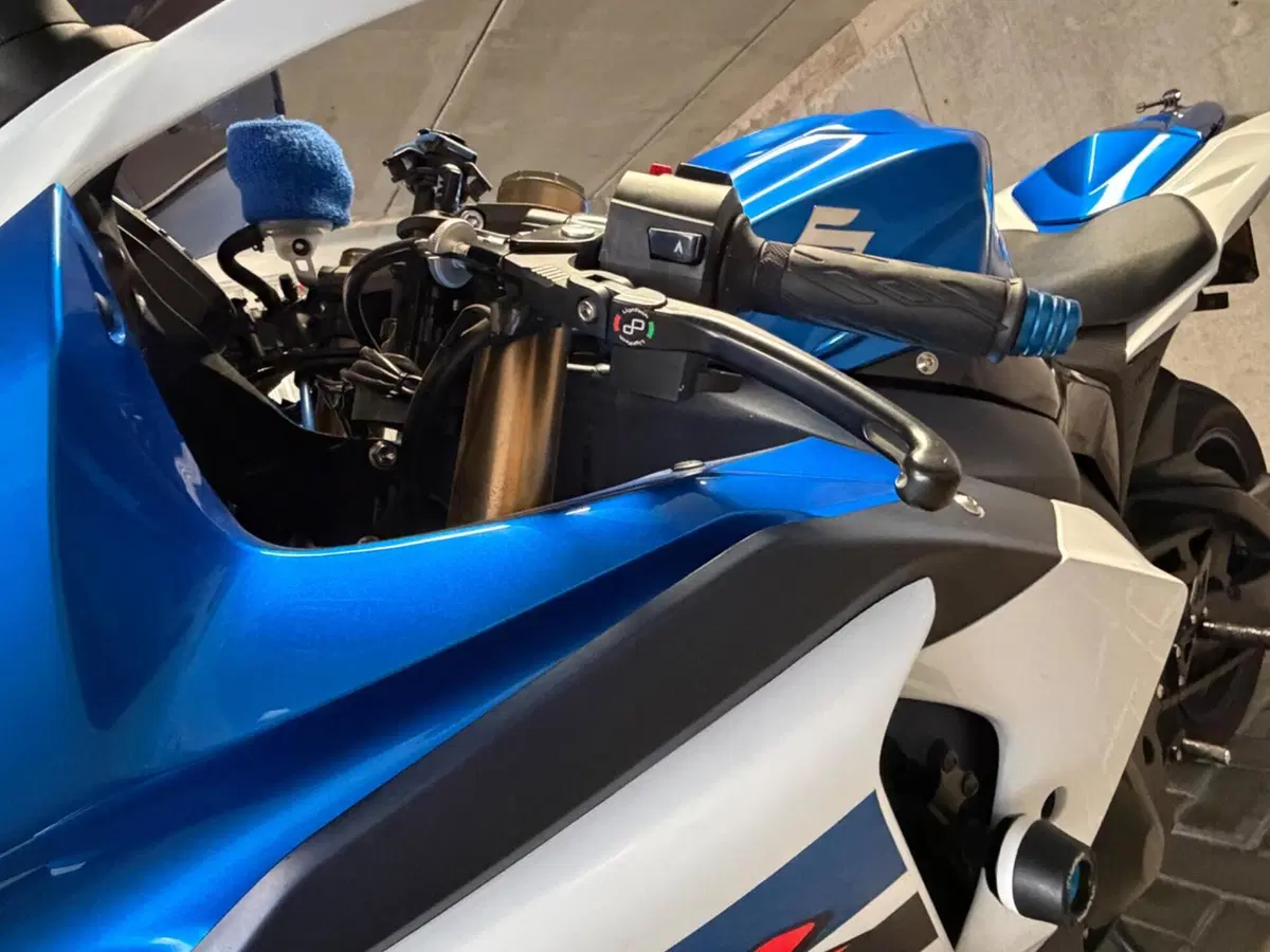 Suzuki GSX-R1000 (2012 - 15) (9)