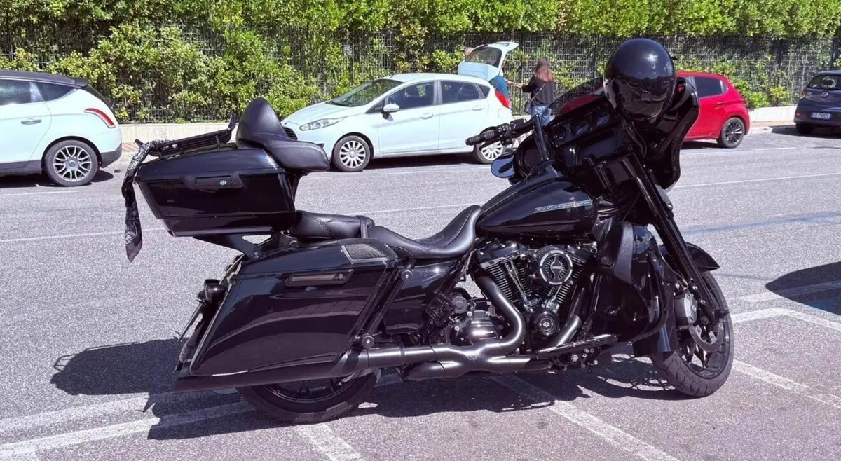 Harley-Davidson 114 Street Glide Special (2019 - 20) - FLHXS (3)