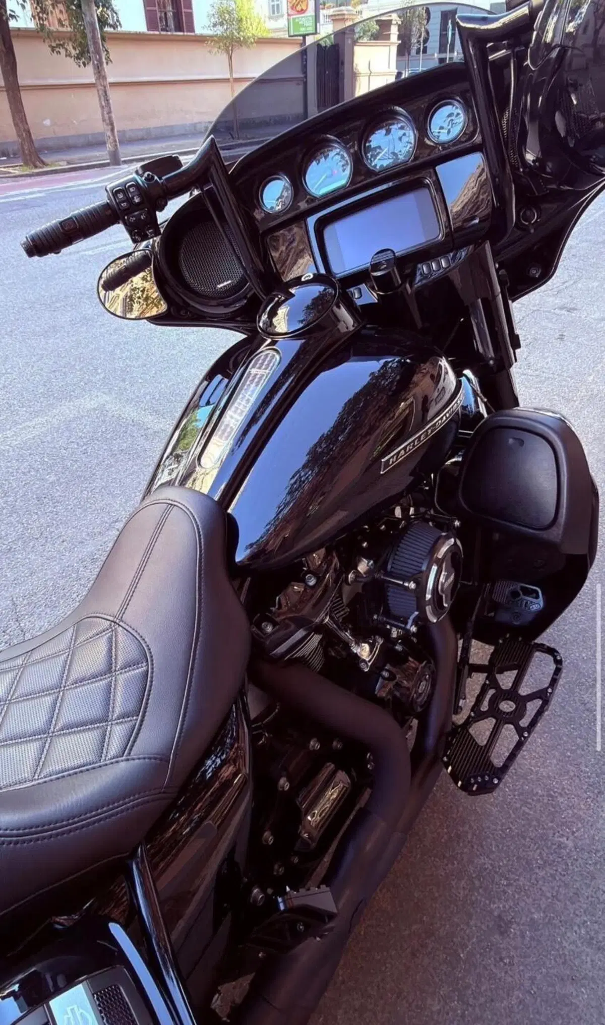 Harley-Davidson 114 Street Glide Special (2019 - 20) - FLHXS (5)