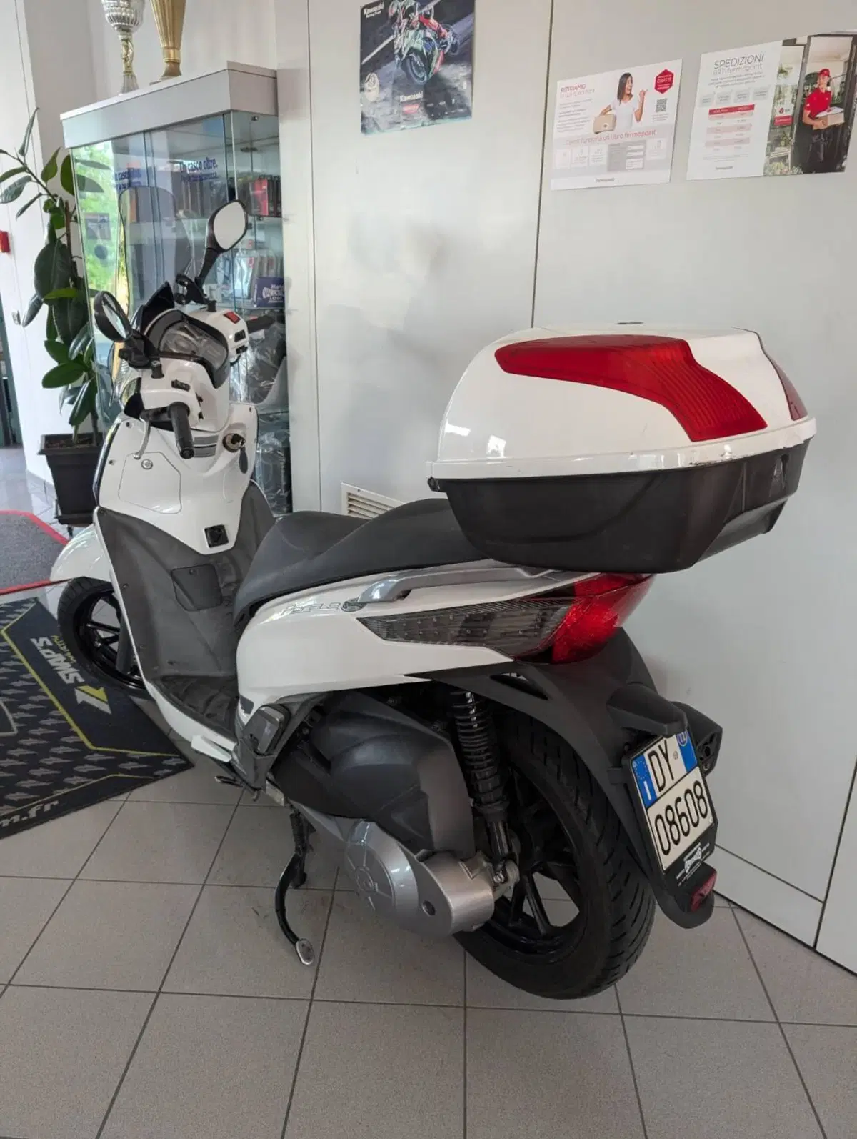 Kymco People 200i GT (2010 - 17) (3)