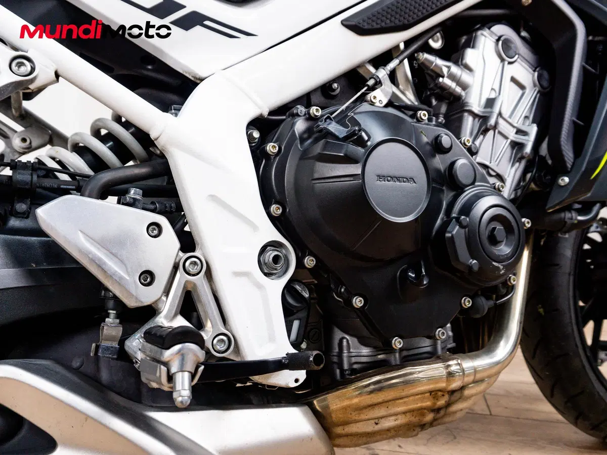Honda CB 650 F ABS (2014 - 17) (4)