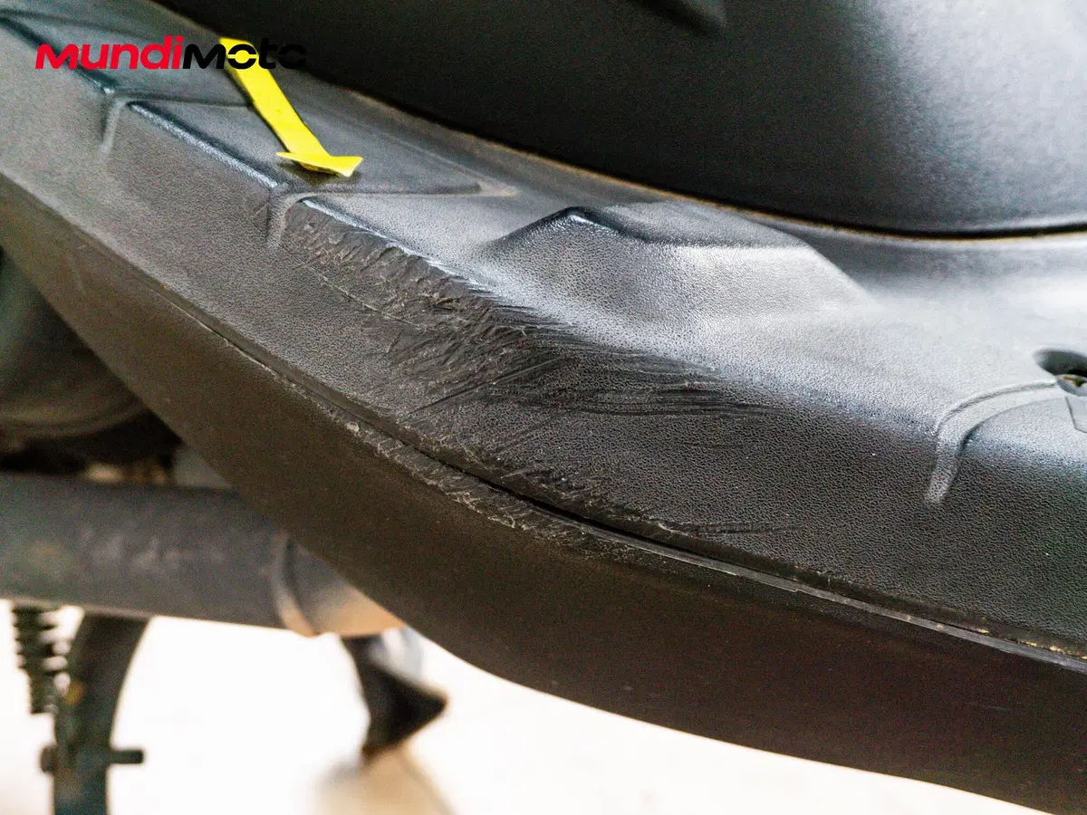 Piaggio Zip 50 4T (2021 - 25) (20)