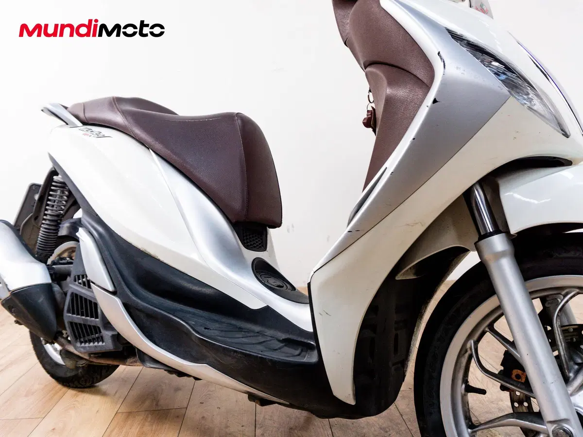 Piaggio Medley 150 S ABS (2020) (5)