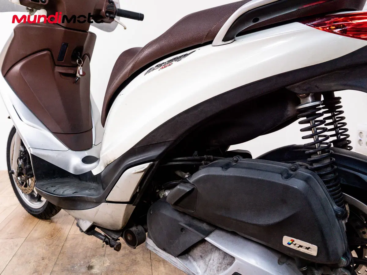 Piaggio Medley 150 S ABS (2020) (10)