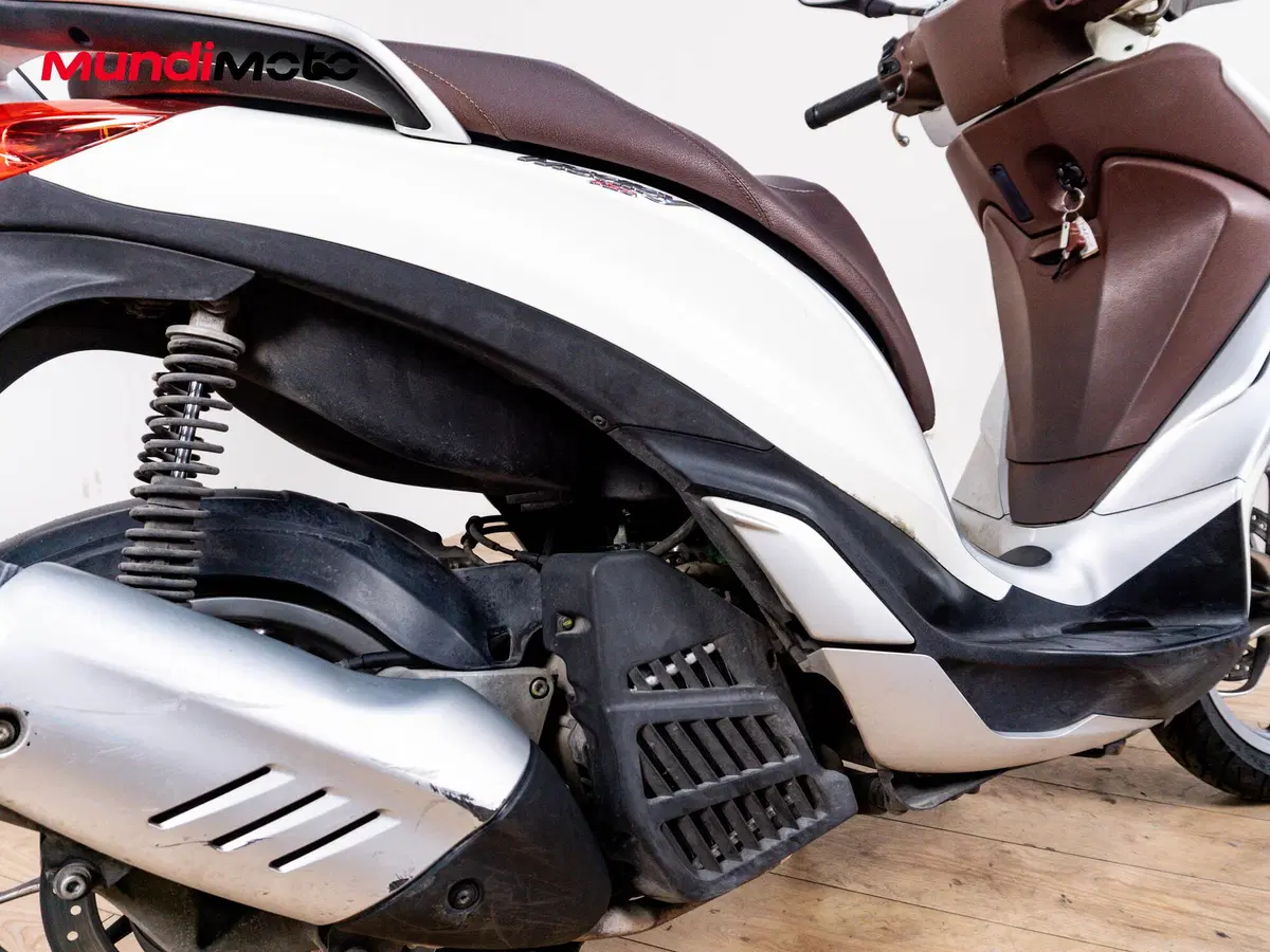 Piaggio Medley 150 S ABS (2020) (4)