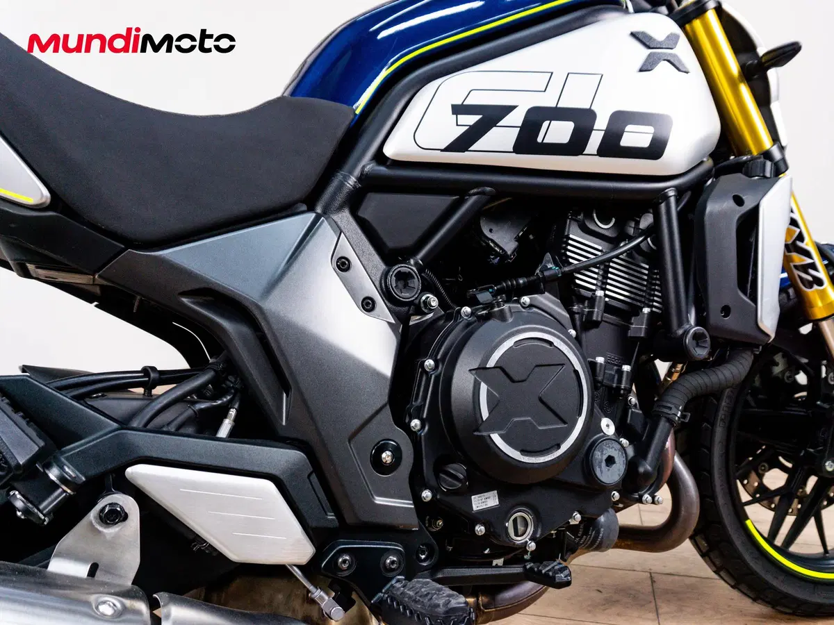 CFMOTO 700CL-X Heritage (2021 - 26) (4)
