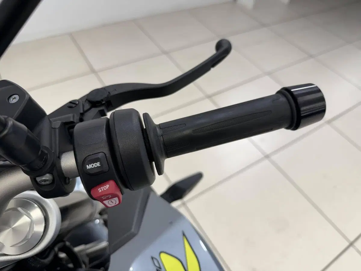 Bmw F 900 R (2021 - 24) (11)