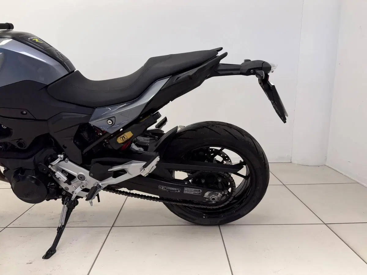 Bmw F 900 R (2021 - 24) (14)