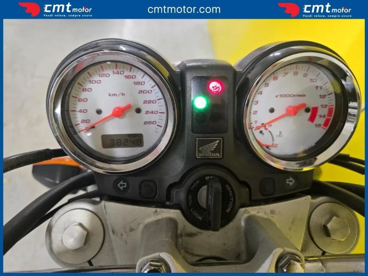 Honda Hornet 600 (2003 - 04) (5)