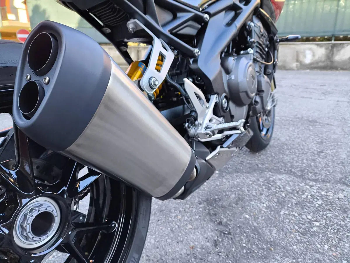 Triumph Speed Triple 1200 RR (2022 - 26) (9)