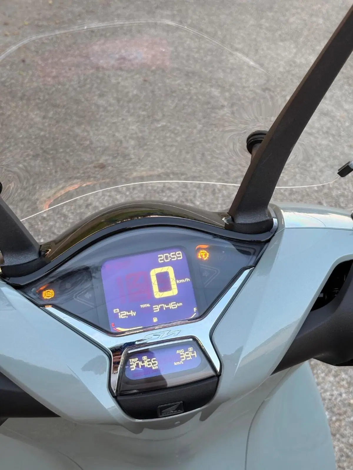 Honda SH 150i (2024 - 25) (4)