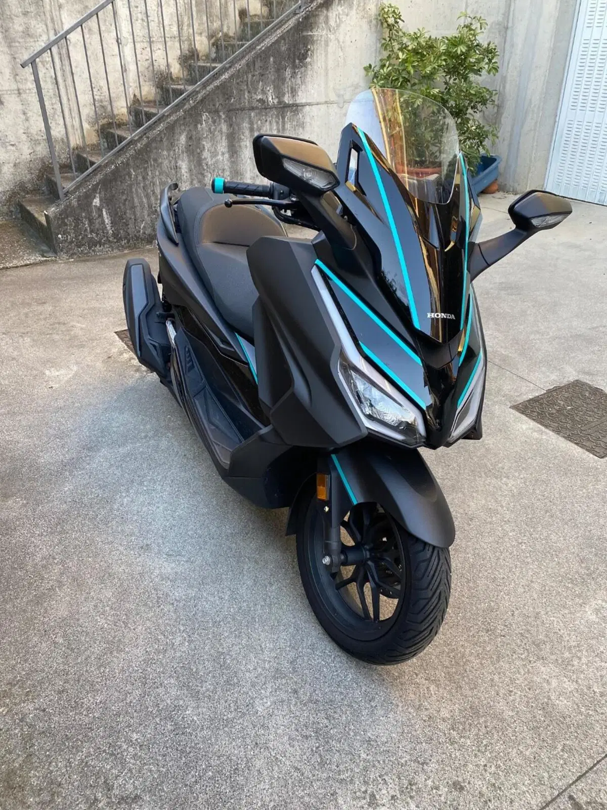 Honda Forza 350 Deluxe (2022 - 24) (3)