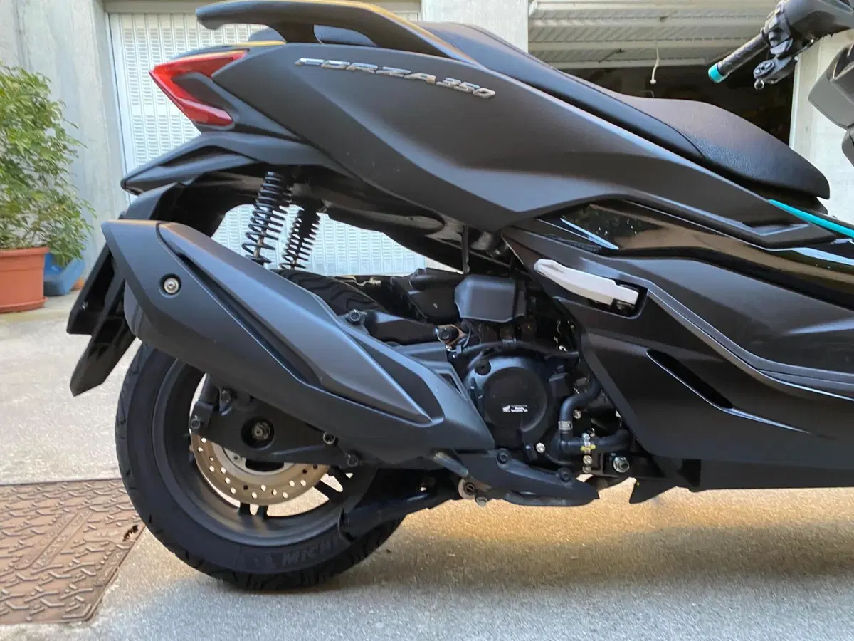 Honda Forza 350 Deluxe (2022 - 24) (5)