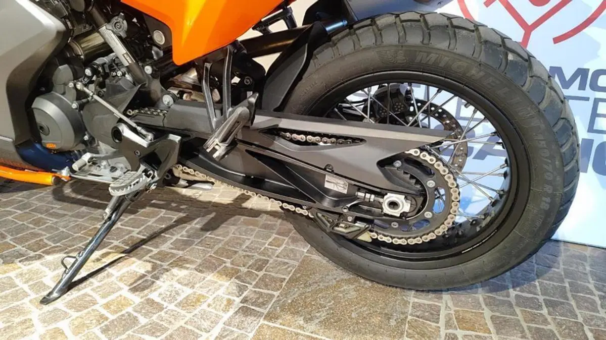 KTM 890 Adventure (2022) (3)