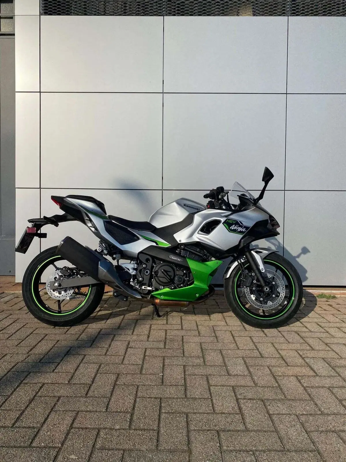 Kawasaki Ninja 7 Hybrid (2024 - 26) (3)