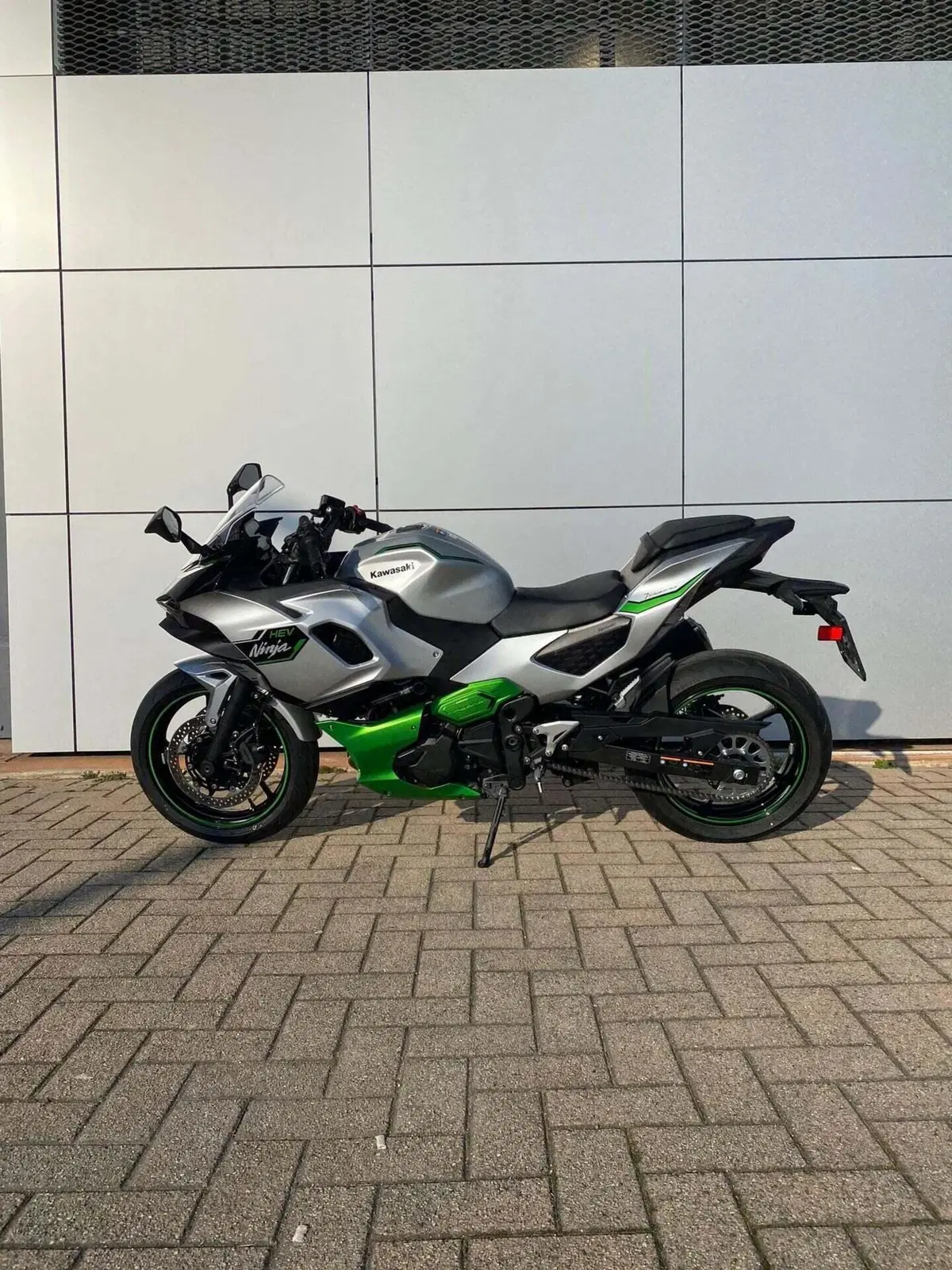 Kawasaki Ninja 7 Hybrid (2024 - 26) (4)