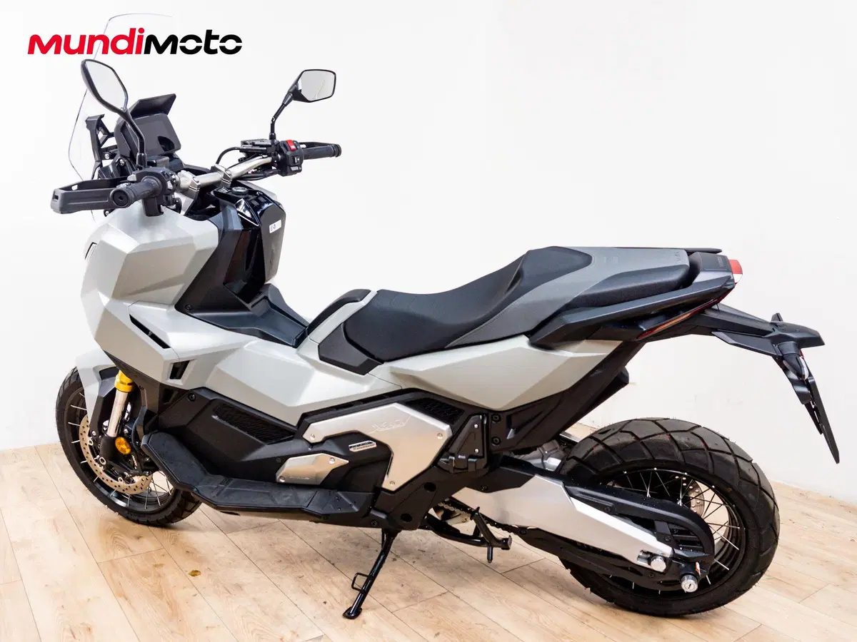 Honda X-ADV 750 Special Edition (2026) (7)