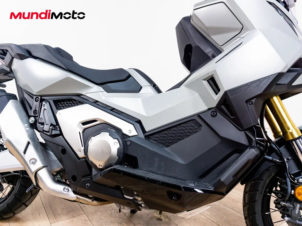 Honda X-ADV 750 Special Edition (2026) (5)