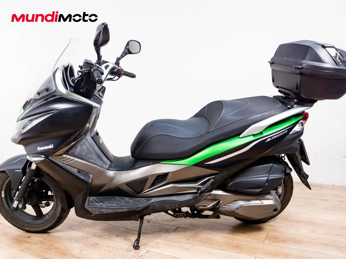 Kawasaki J 300 ABS (2014 - 16) (6)