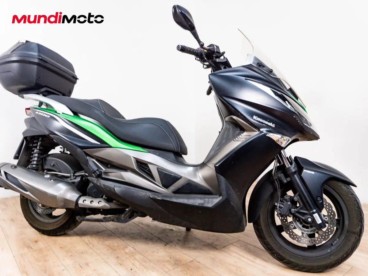 Kawasaki J 300 ABS (2014 - 16) (2)