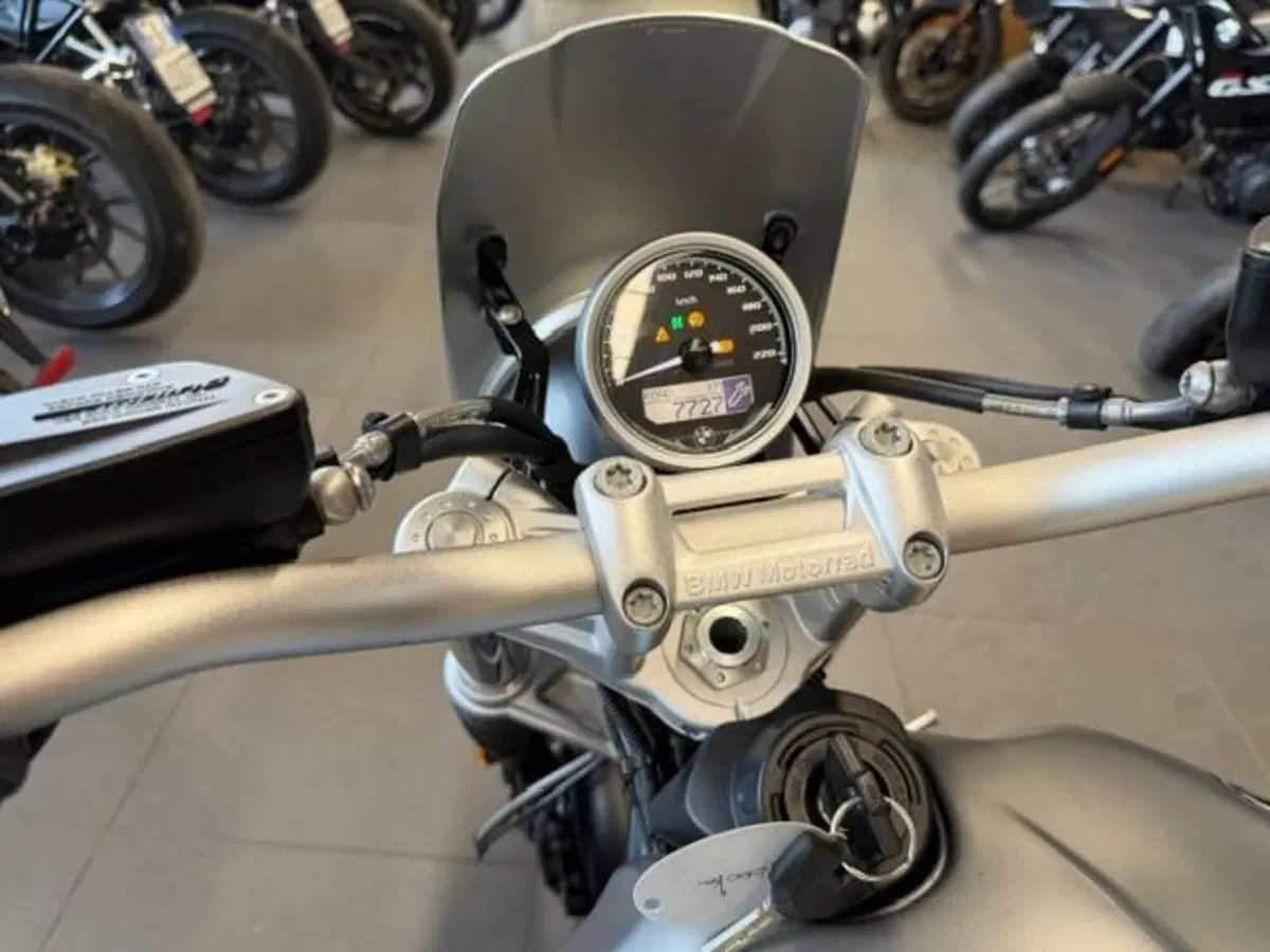 Bmw R nineT 1200 Scrambler (2016 - 20) (4)