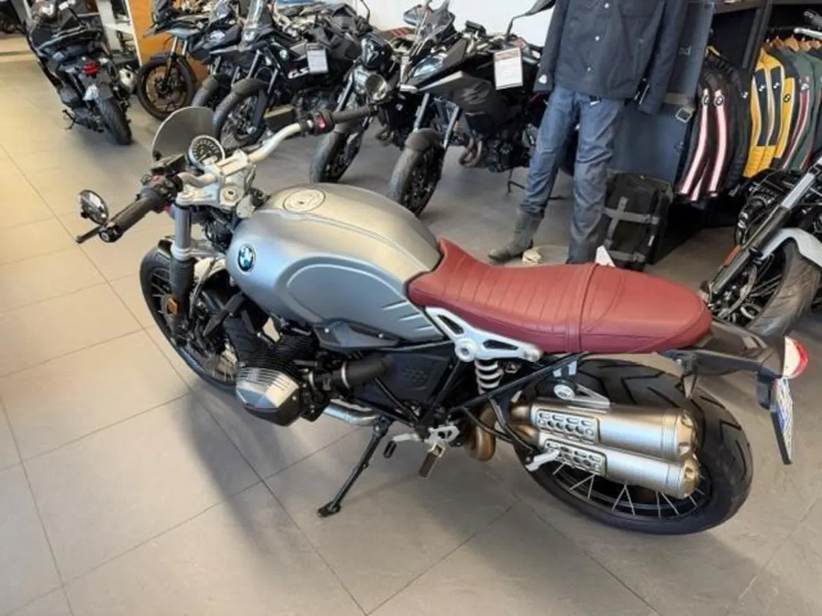 Bmw R nineT 1200 Scrambler (2016 - 20) (6)