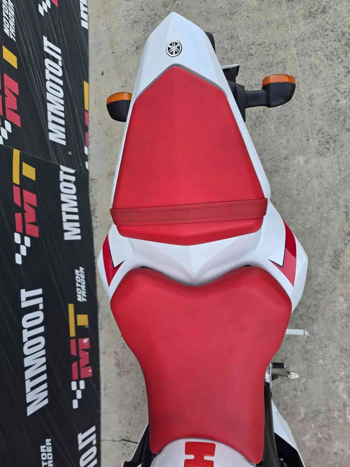 Yamaha YZF R6 (2006 - 07) (10)